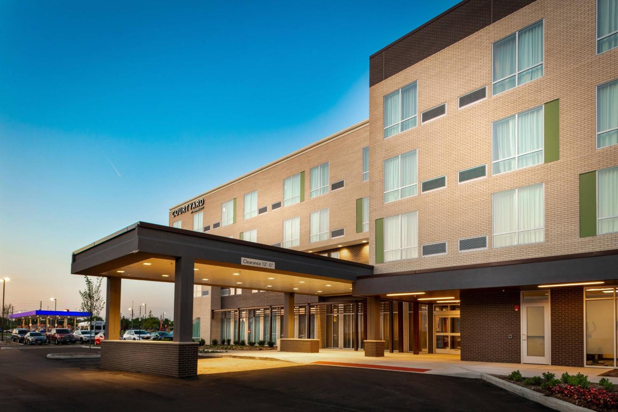 Hotel Courtyard By Marriott Indianapolis West-Speedway Exterior foto